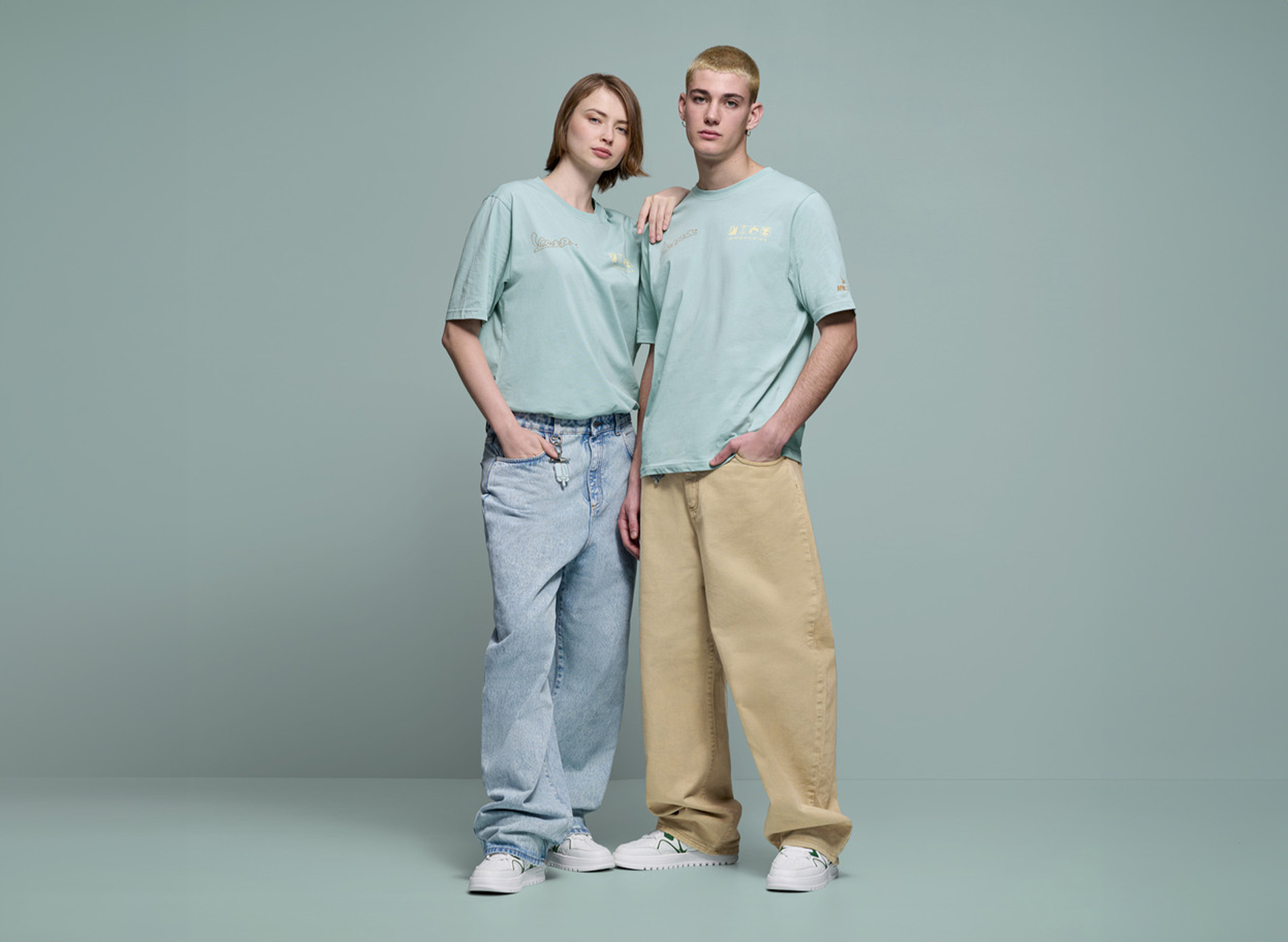 Vespa T-shirt Origin green DEC collection