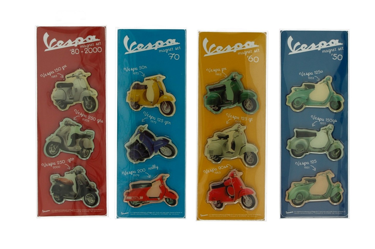 Vespa magnet vehicles from 1950 - 2000, 12 pieces