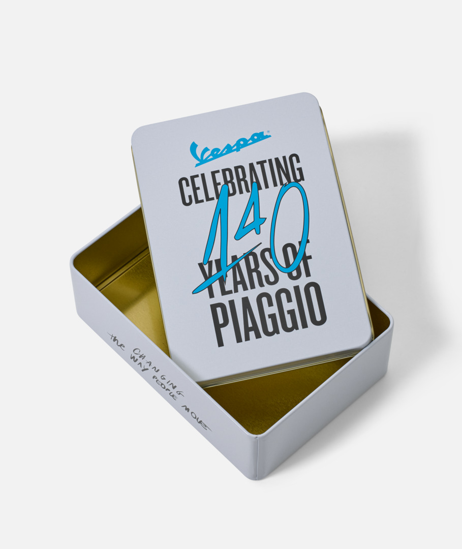 Vespa gift box "140 years of Piaggio"